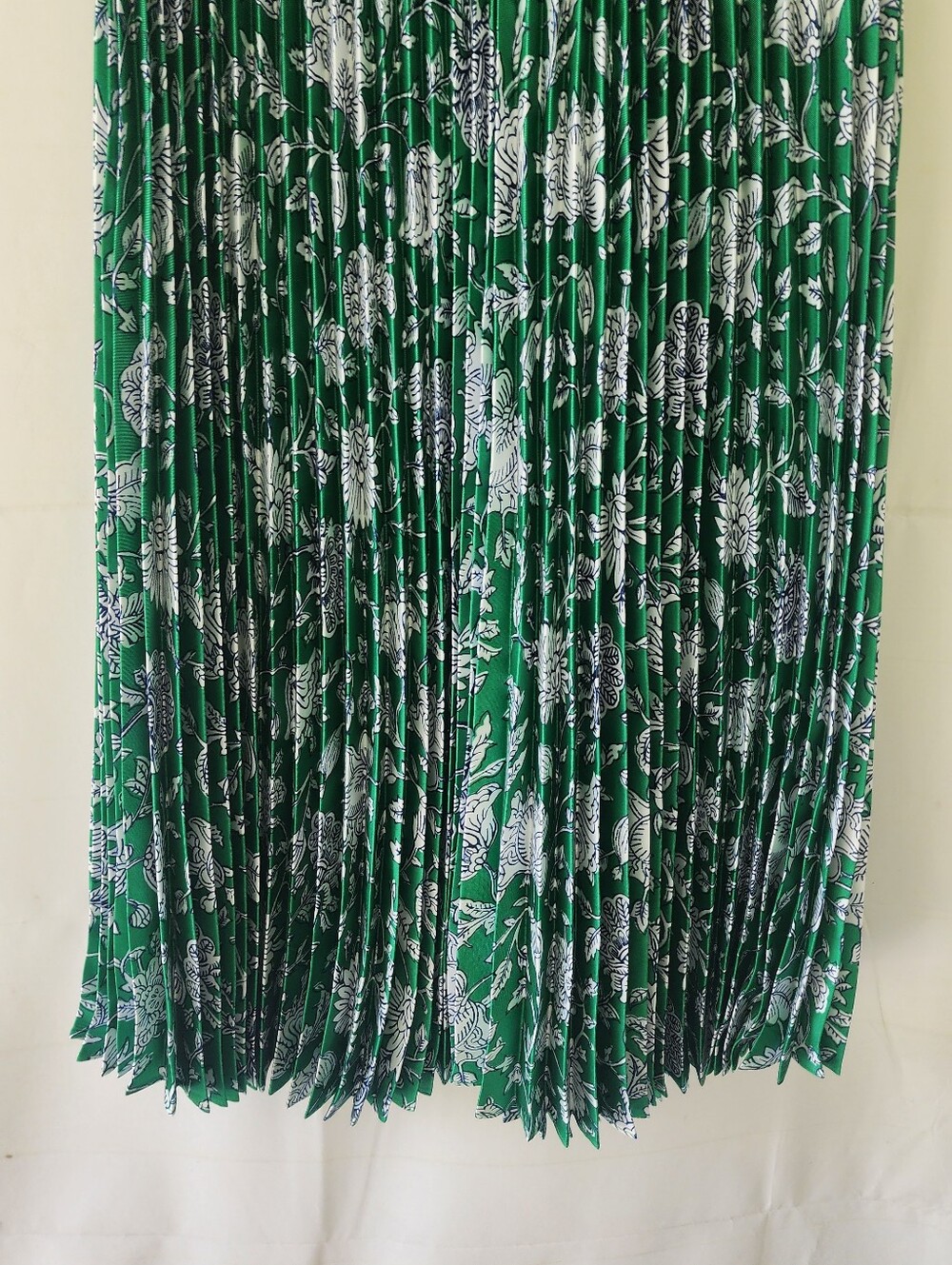 J. Crew Green Floral Pleated Midi Skirt - Picture 4 of 11